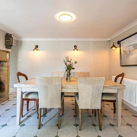 The Belle - A Lovingly Converted Grade II Listed Home From Home In Бэйквэлл Экстерьер фото