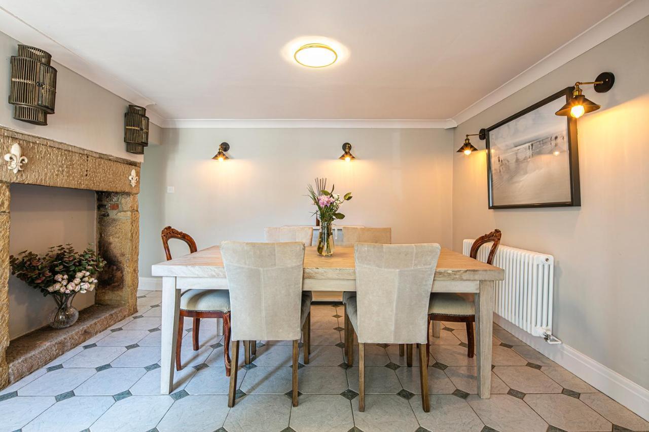 The Belle - A Lovingly Converted Grade II Listed Home From Home In Бэйквэлл Экстерьер фото