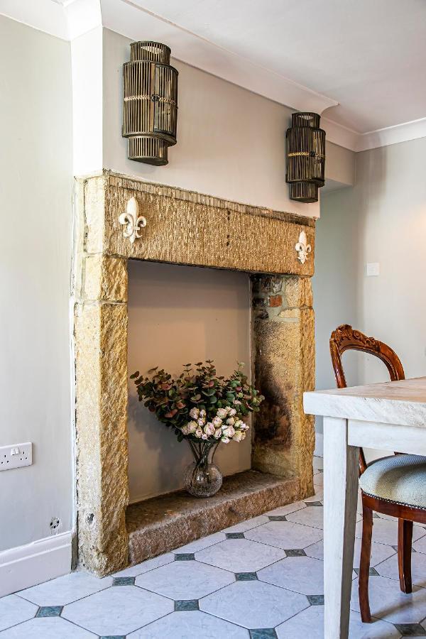 The Belle - A Lovingly Converted Grade II Listed Home From Home In Бэйквэлл Экстерьер фото