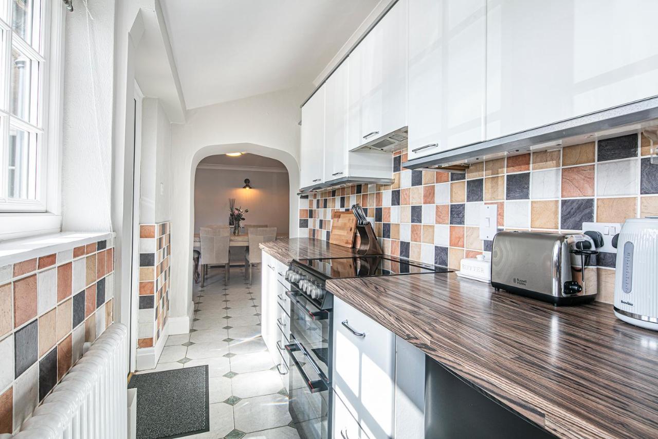 The Belle - A Lovingly Converted Grade II Listed Home From Home In Бэйквэлл Экстерьер фото